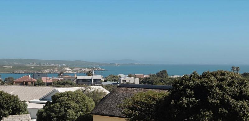 8 Bedroom Property for Sale in Middedorp Western Cape